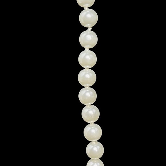 Single Strand Faux Pearl Necklace (4599) - Picture 2 of 7